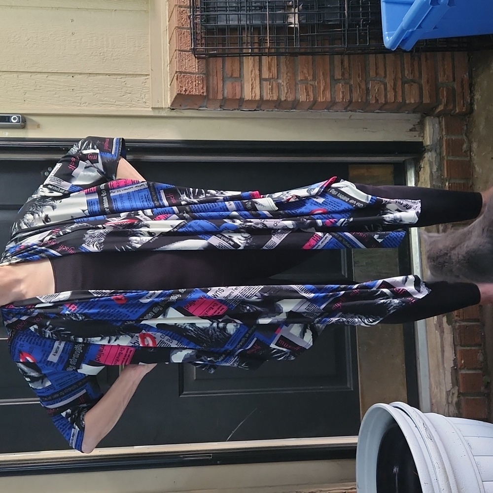 Flowy, graphic print kimono